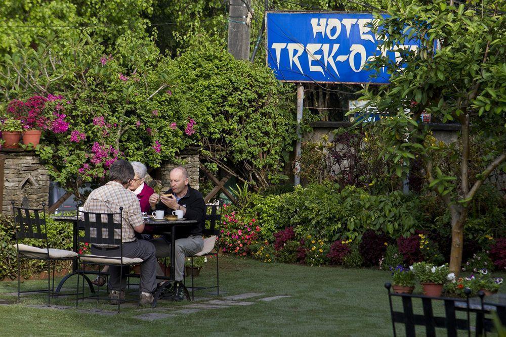 ホテル Trek-O-Tel ポカラ エクステリア 写真